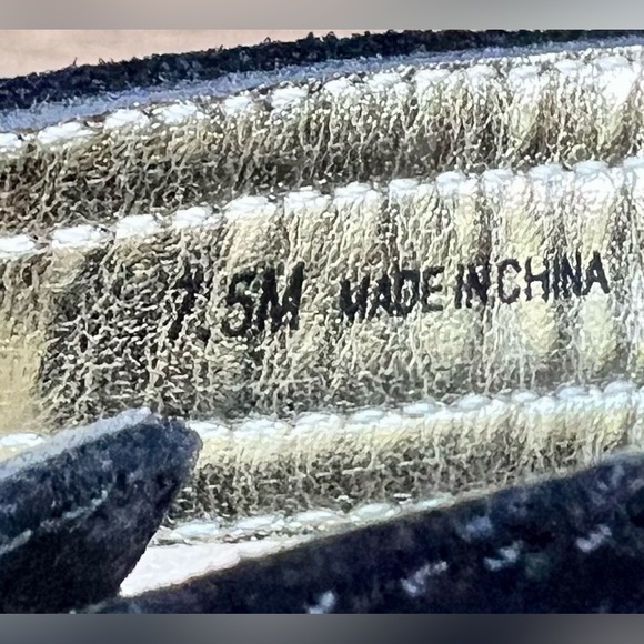 LOVELY PEOPLE Suede Fringe Sandals - Picture 5 of 9